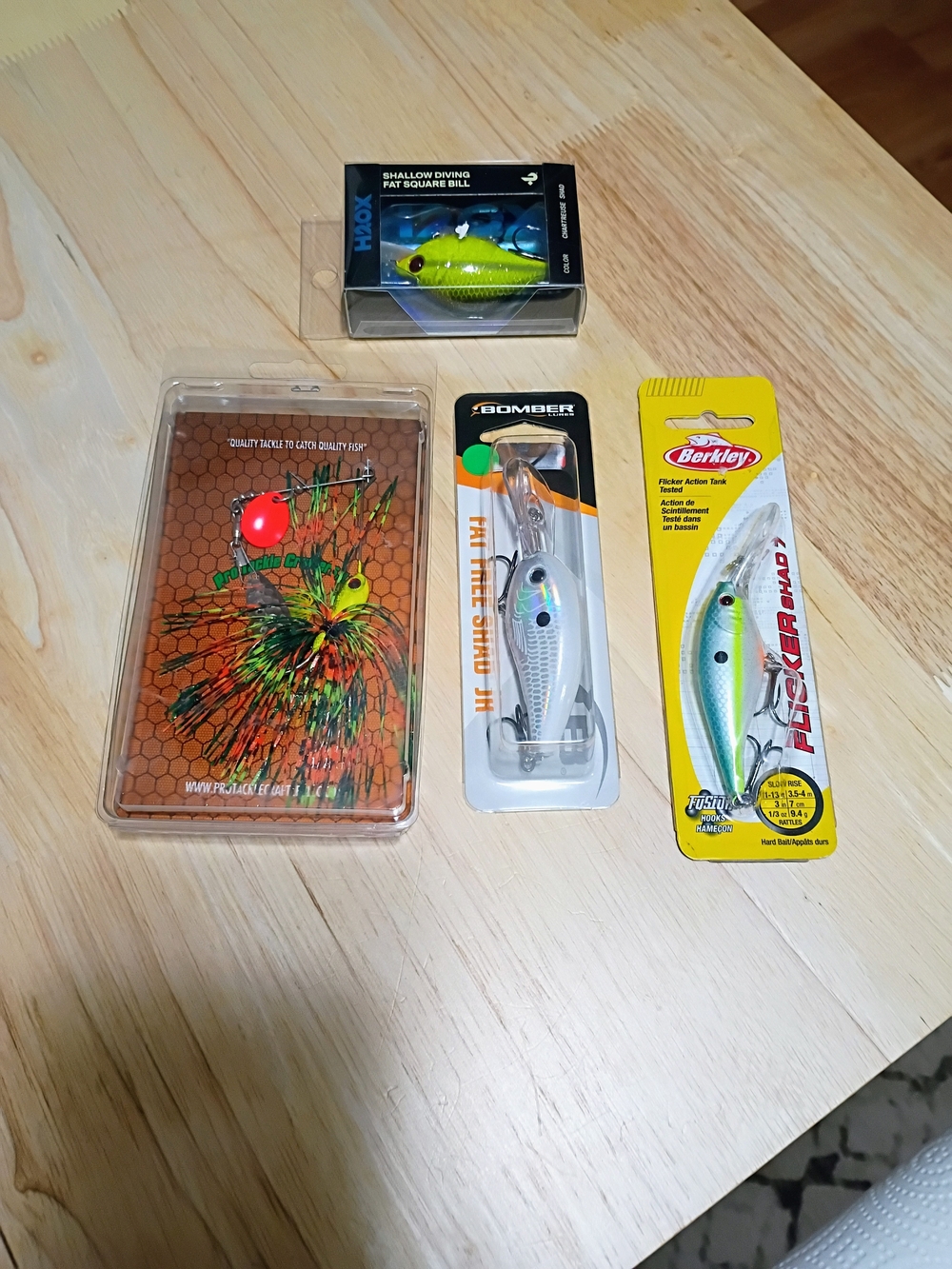 Fishing Lure 4 PC BundleSilver Fishing Lure - Silver/Green